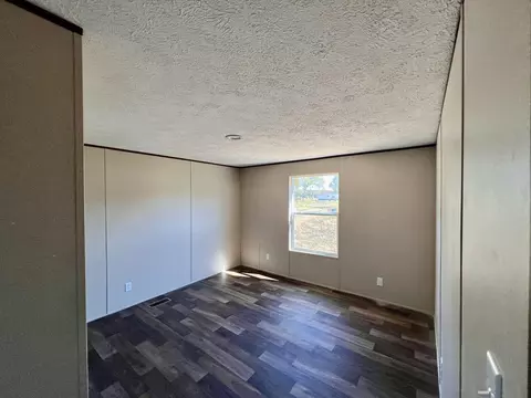 Bedroom - 1061 Mcafee Rd, Morrison, TN 37357 photo 5 of 5