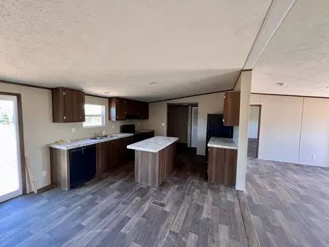 Kitchen - 1061 Mcafee Rd, Morrison, TN 37357 photo 1 of 3