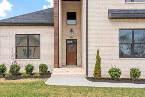 Exterior - 32 Rustic Pnes, Dover, TN 37058 photo 4 of 5