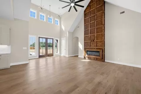 Living - 31 Rustic Pnes, Dover, TN 37058 photo 4 of 5