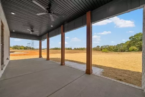 Exterior - 31 Rustic Pnes, Dover, TN 37058 photo 4 of 6
