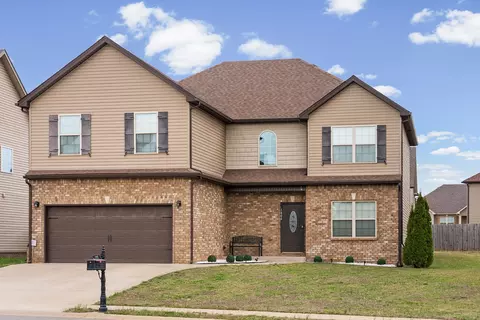 1404 Kingbird Dr, Clarksville, TN 37040
