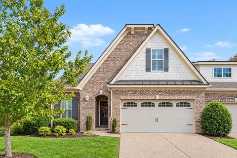 1010 Callaway Dr, Lebanon, TN 37087