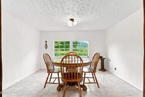 Dining - 4317 Fulton Rd, Corryton, TN 37721 photo 1 of 2