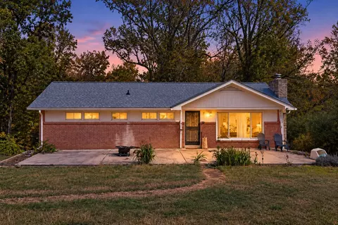 2013 Church Rd, Clarksville, TN 37040