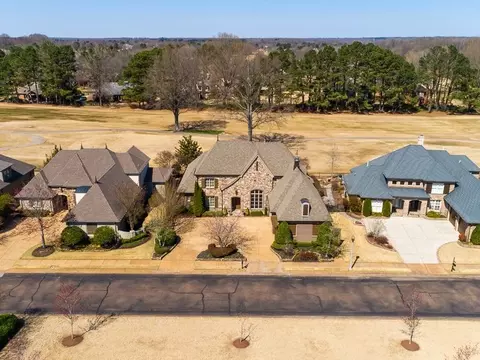 10310 Statfield Dr, Collierville, TN 38017 photo 2