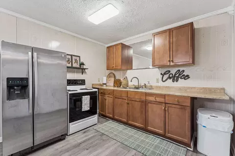 Kitchen - 6139 E Buckeye Bottom Rd, Murfreesboro, TN 37129 photo 1 of 3