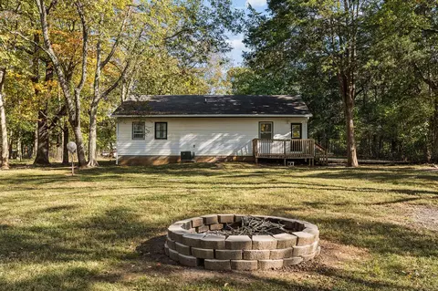 Exterior - 6139 E Buckeye Bottom Rd, Murfreesboro, TN 37129 photo 9 of 10