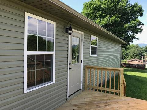 112 Rusty Rd, Jacksboro, TN 37757 photo 3