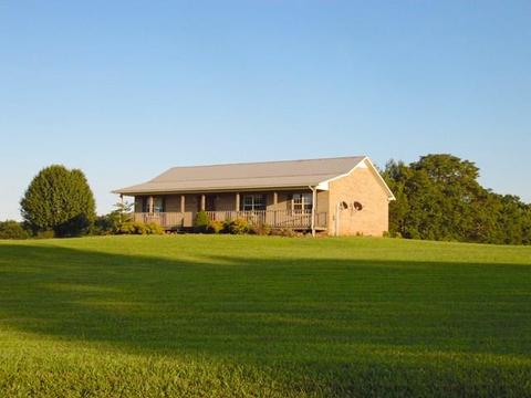 1657 Jared Rd, Walling, TN 38587 photo 1