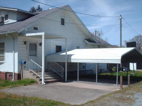 804 Exeter Ave, Middlesboro, KY 40965 photo 1