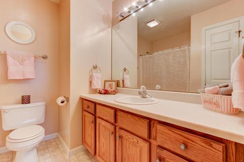 8974 Heathercrest Dr, Powell, TN 37849 photo 10