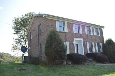 447 Malone Dr, Ewing, VA 24248 photo 3