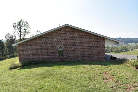 447 Malone Dr, Ewing, VA 24248 photo 25