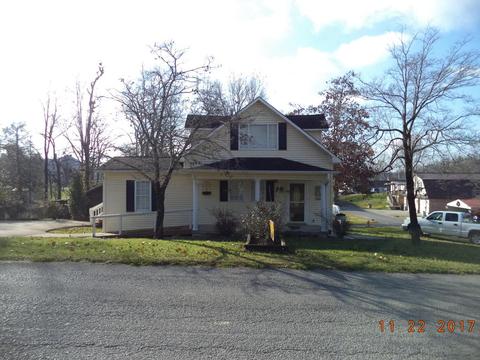 225 W Third Ave, Oneida, TN 37841 photo 1