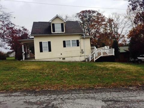225 W Third Ave, Oneida, TN 37841 photo 7