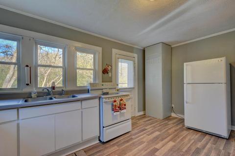 110 Everett Ln, Clinton, TN 37716 photo 9