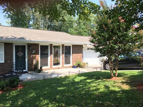 322 S Apache Rd, Clinton, TN 37716 photo 2