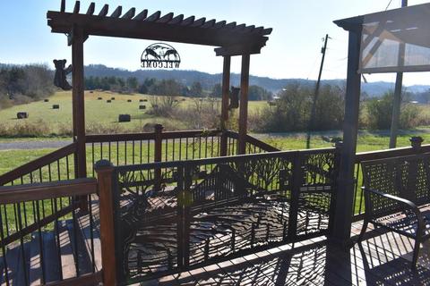 289 Briar Cliff Rd, Ewing, VA 24248 photo 9