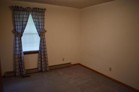 657 Parkey Rd, Ewing, VA 24248 photo 5