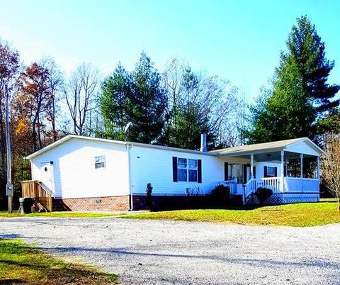 460 Echo Point Rd, Oneida, TN 37841 photo 1