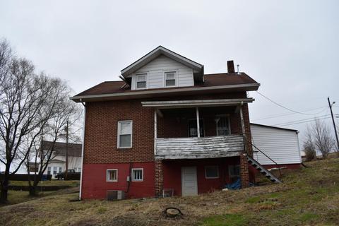 117 Leafwood Rd, Middlesboro, KY 40965 photo 6