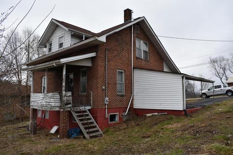 117 Leafwood Rd, Middlesboro, KY 40965 photo 7