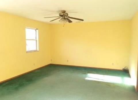 421 Ivanhoe Rd, Powell, TN 37849 photo 4