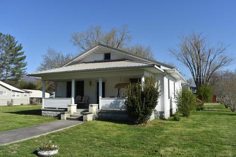 1602 Exeter Ave, Middlesboro, KY 40965 photo 1