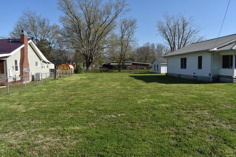 1602 Exeter Ave, Middlesboro, KY 40965 photo 4