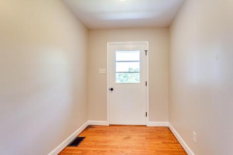 149 Pleasant View Loop, Clinton, TN 37716 photo 6