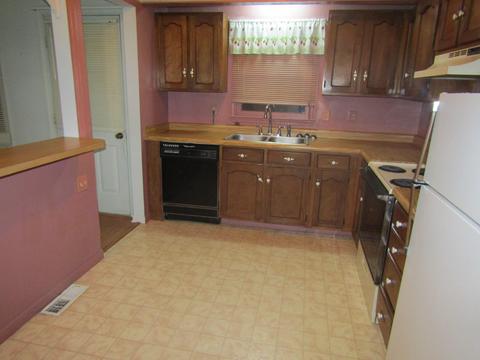 4 Yorkshire Ct, Middlesboro, KY 40965 photo 11