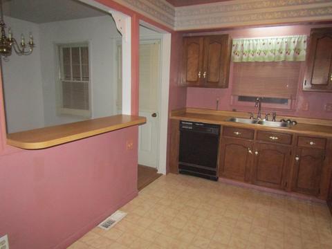 4 Yorkshire Ct, Middlesboro, KY 40965 photo 10