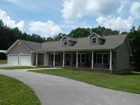1122 Franklin Loop, Clarkrange, TN 38553 photo 1