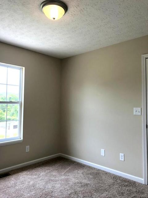 2005 Loop Rd, La Follette, TN 37766 photo 9
