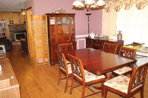 8205 Ewing Rd, Powell, TN 37849 photo 6