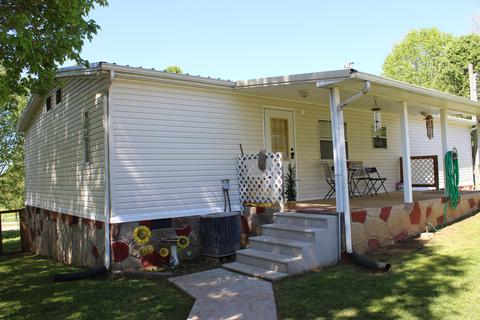 417 Cedar Ave, Luttrell, TN 37779 photo 1