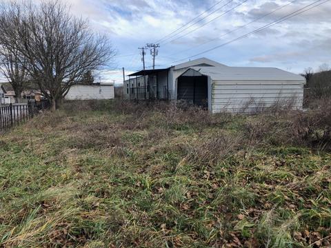 254 Stockyard Dr, Ewing, VA 24248 photo 2