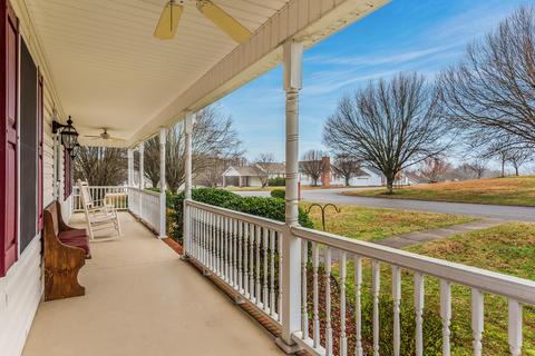 7516 Maple Leaf Dr, Corryton, TN 37721 photo 2