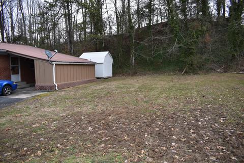201 Summit Dr, Middlesboro, KY 40965 photo 11