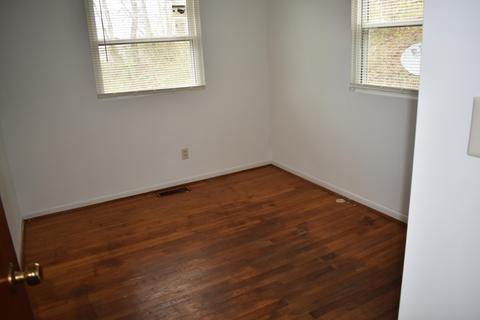 201 Summit Dr, Middlesboro, KY 40965 photo 16
