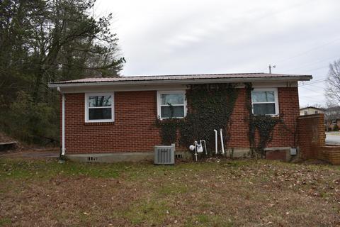 201 Summit Dr, Middlesboro, KY 40965 photo 5