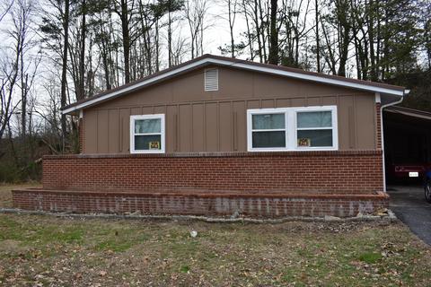 201 Summit Dr, Middlesboro, KY 40965 photo 2
