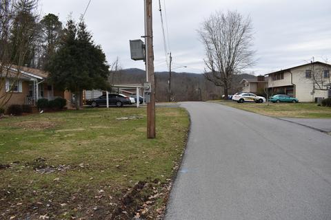 201 Summit Dr, Middlesboro, KY 40965 photo 10
