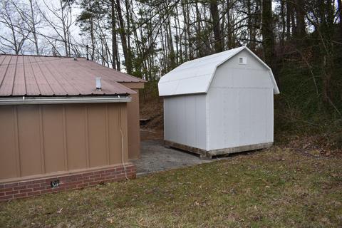 201 Summit Dr, Middlesboro, KY 40965 photo 9