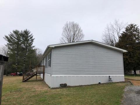 270 Daisy Dr, Ewing, VA 24248 photo 5
