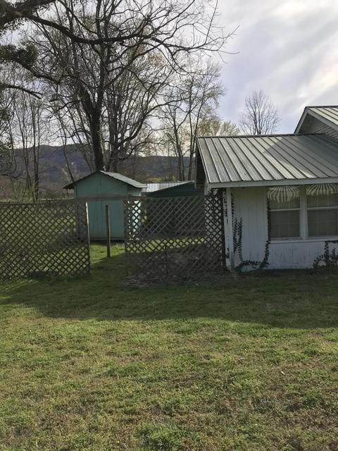 186 Lower Gibson Ln, Middlesboro, KY 40965 photo 7