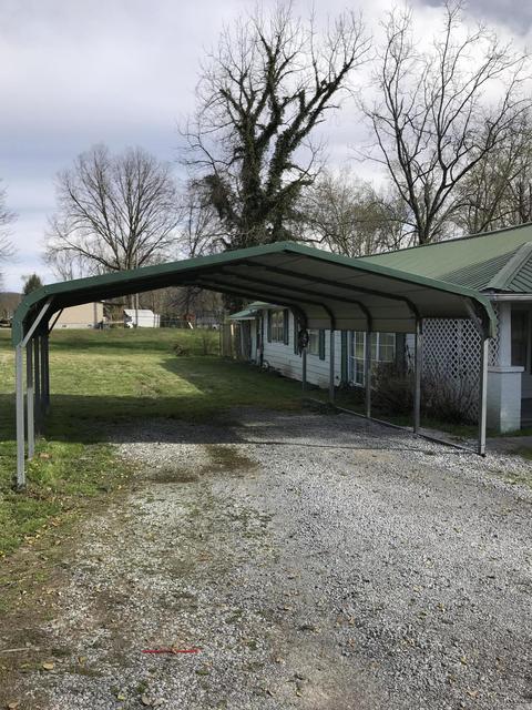 186 Lower Gibson Ln, Middlesboro, KY 40965 photo 3