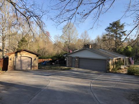 921 Irwin Rd, Powell, TN 37849 photo 2