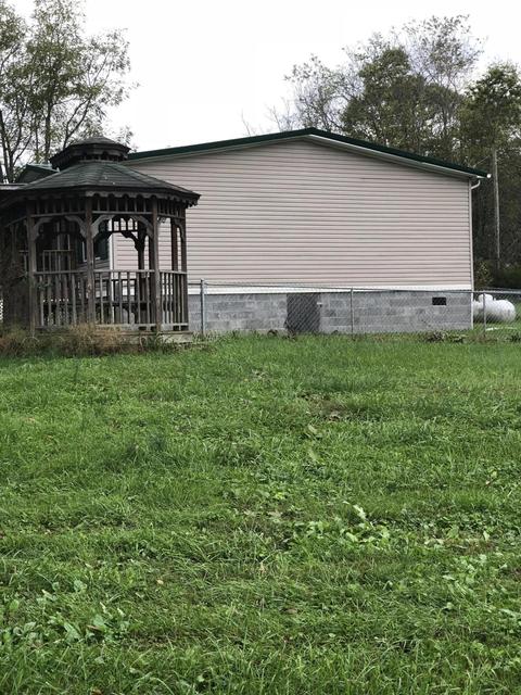345 Carl Lee Dr, Ewing, VA 24248 photo 3